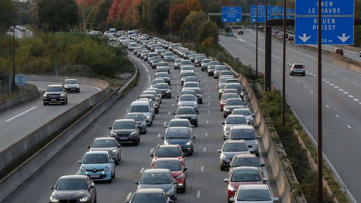 París pretende obligar a sus habitantes a compartir coche