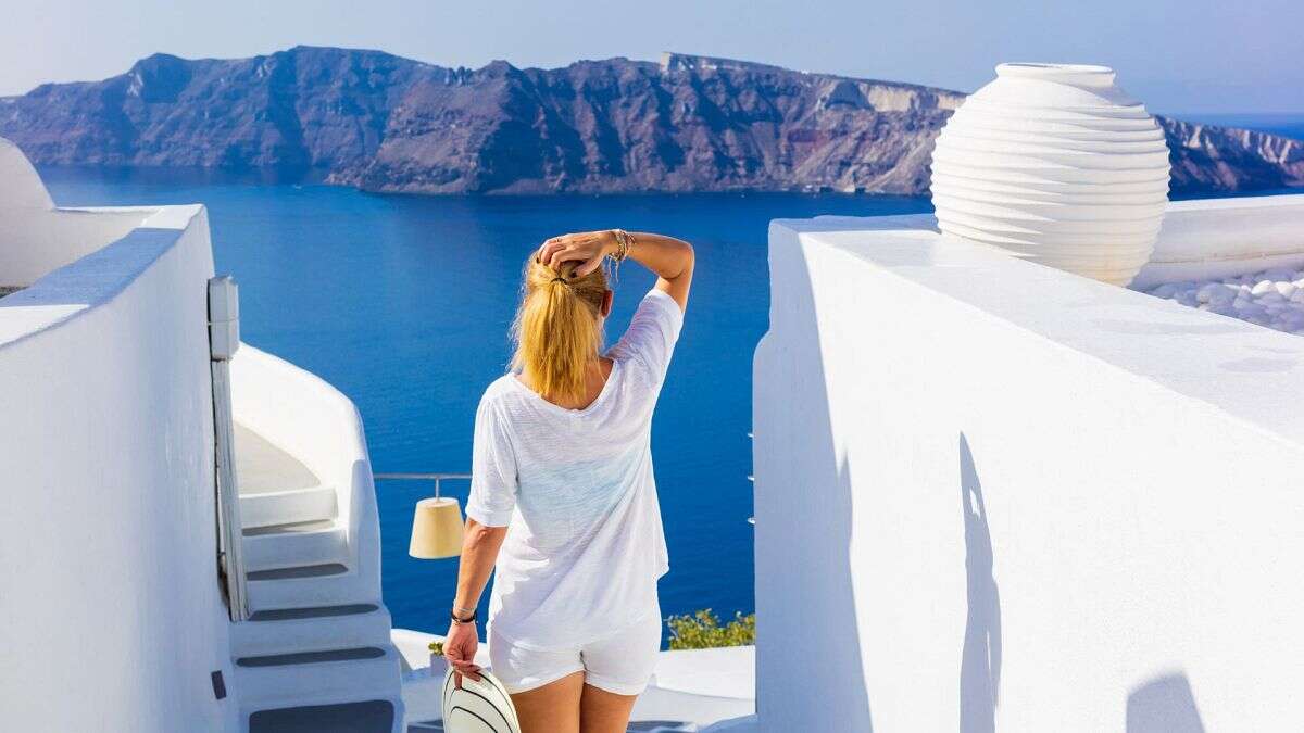 La guía de ocio vacacional en Santorini tras un mes de temblores