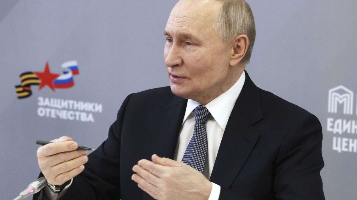 Macron traite la Russie de 