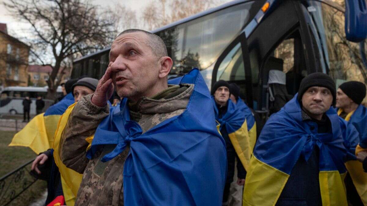 La Russie et l'Ukraine échangent chacune 175 prisonniers