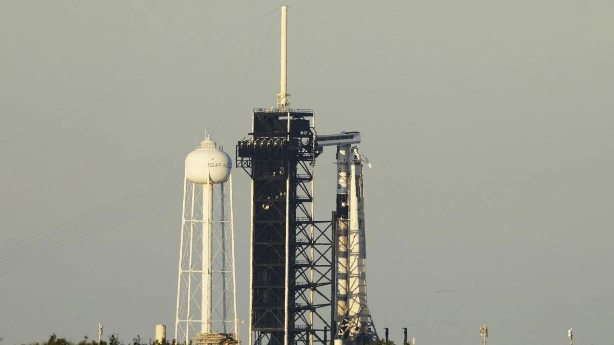 SpaceX reporte le sauvetage des astronautes bloqués dans l'ISS après un problème sur le pas de tir