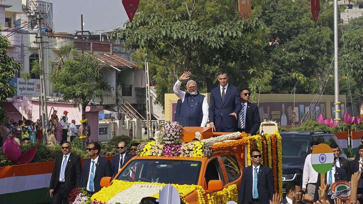 Inde : Modi et Sanchez inaugurent la première usine privée d'avions militaires