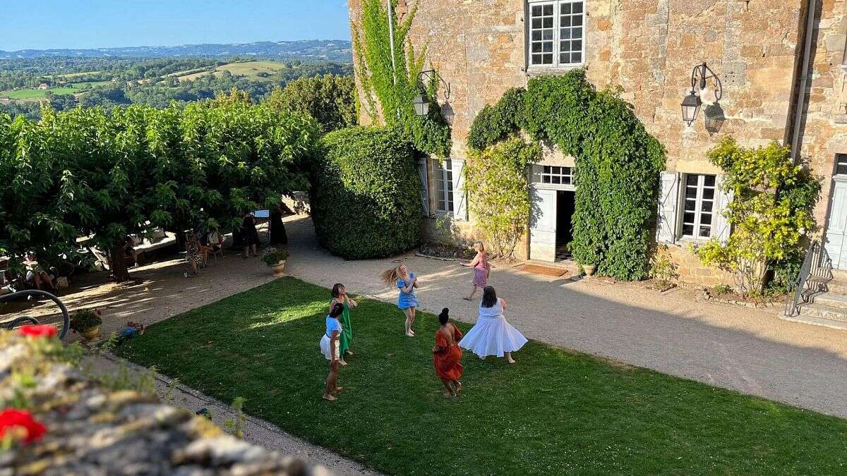 Un camp d'été pour femmes - avec 11 000 personnes sur liste d'attente