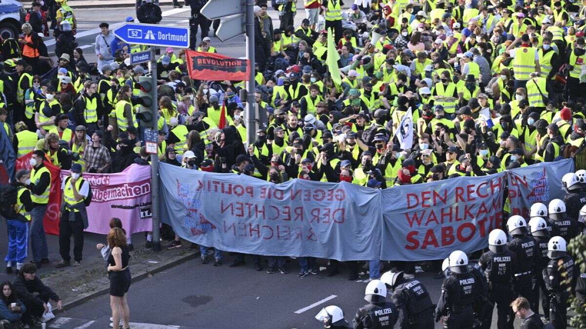 Allemagne : des milliers de personnes manifestent contre la tenue du congrès de l'AfD à Essen