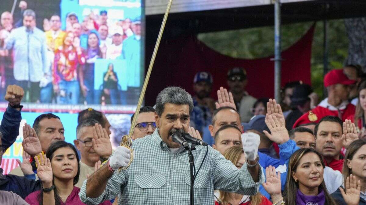 31 exmandatarios iberoamericanos piden la detención de Maduro