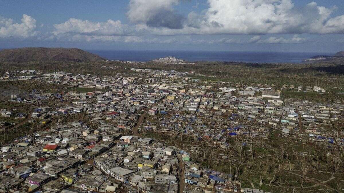 Bayrou desmiente que 'Chido' haya dejado miles de muertos en Mayotte