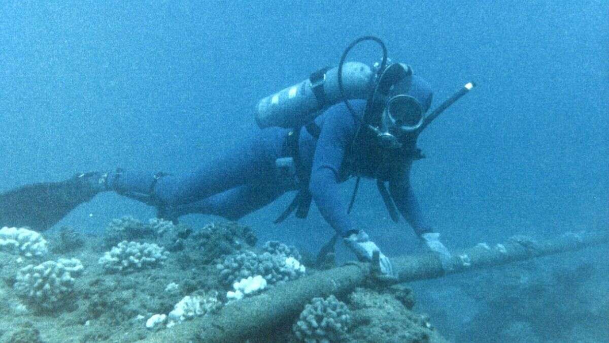 Guerres hybrides : la vulnérabilité des câbles sous-marins inquiète les experts