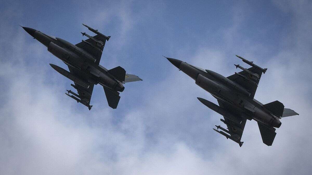 L'Ukraine confirme le crash d'un F-16 fourni par l'Occident