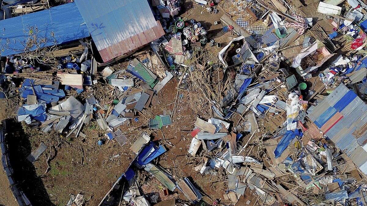 Mayotte, azotada por una tormenta tropical tras el devastador Chido