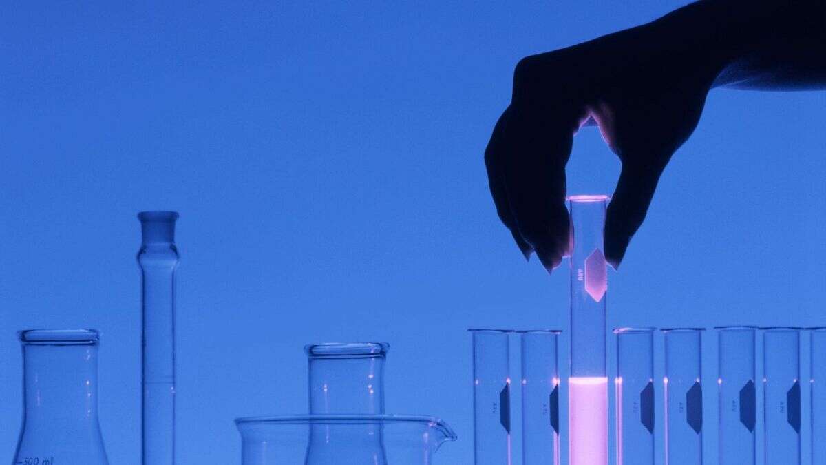 Una IA científica ya es capaz de realizar sus propios experimentos