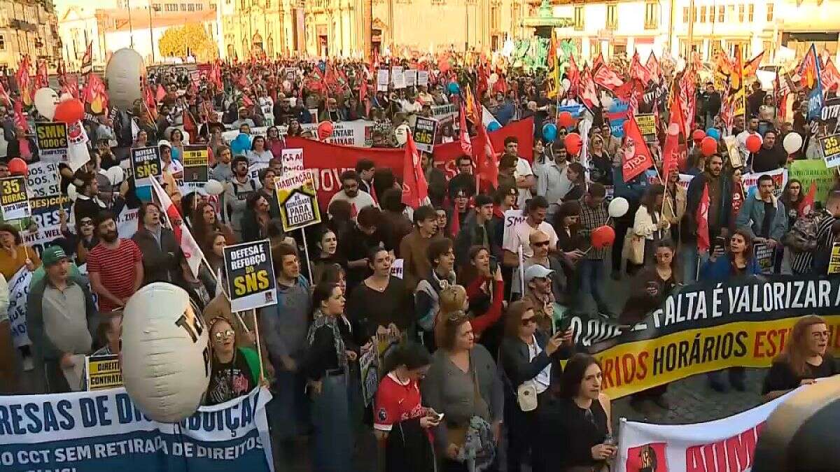 Miles de personas protestan en Portugal para exigir mejoras salariales