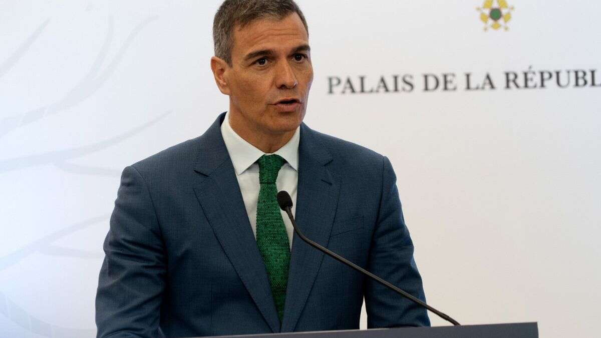 Pedro Sánchez cierra la gira por Mauritania, Gambia y Senegal