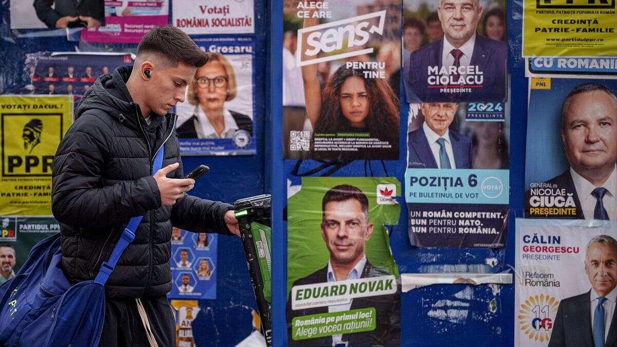 Les Roumains de l'étranger votent avant l'élection présidentielle de dimanche