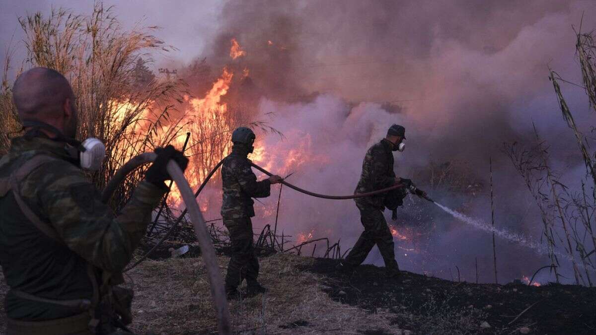 Grèce : la région de l'Attique dévastée par des incendies répétitifs