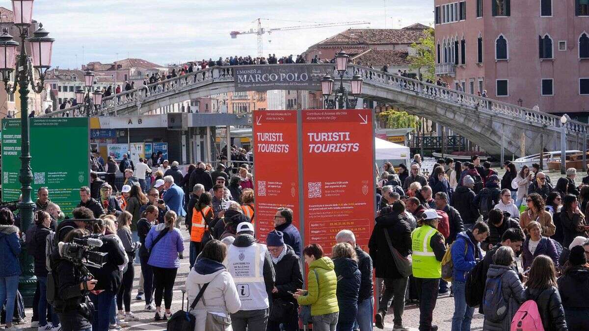 La tasa turística de Venecia podría aumentar hasta el doble