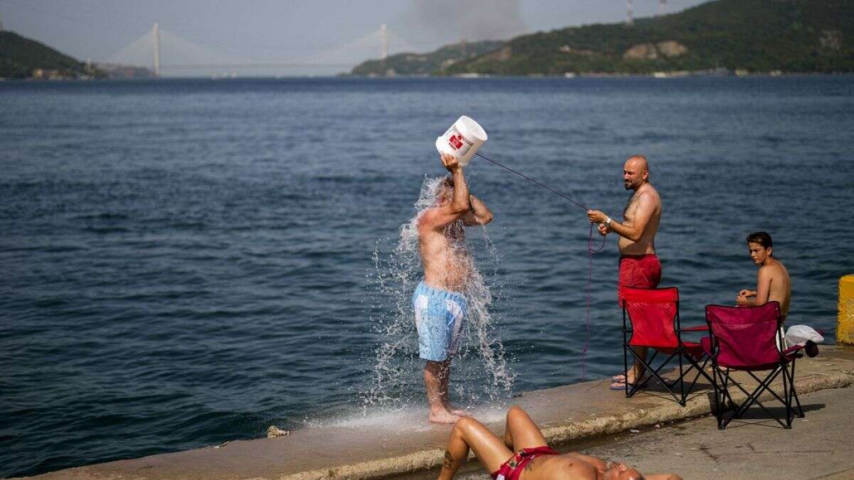 Una ola de calor azota Estambul y sube notablemente los termómetros