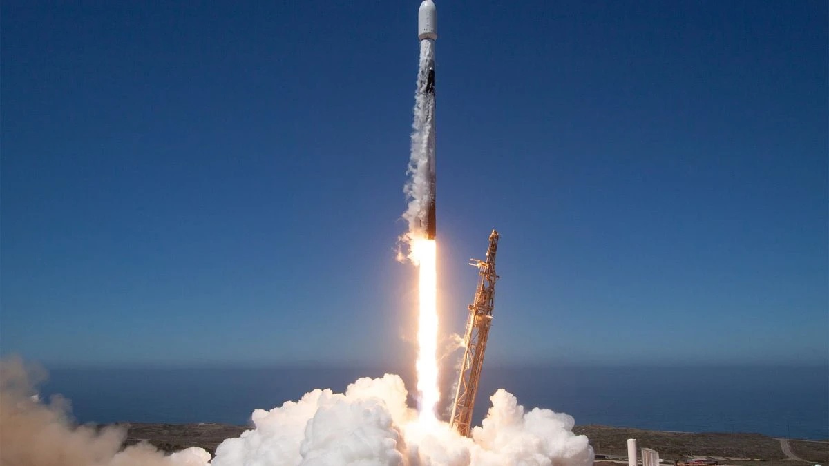 Misión récord de SpaceX: Un Falcon 9 pone en órbita 116 satélites