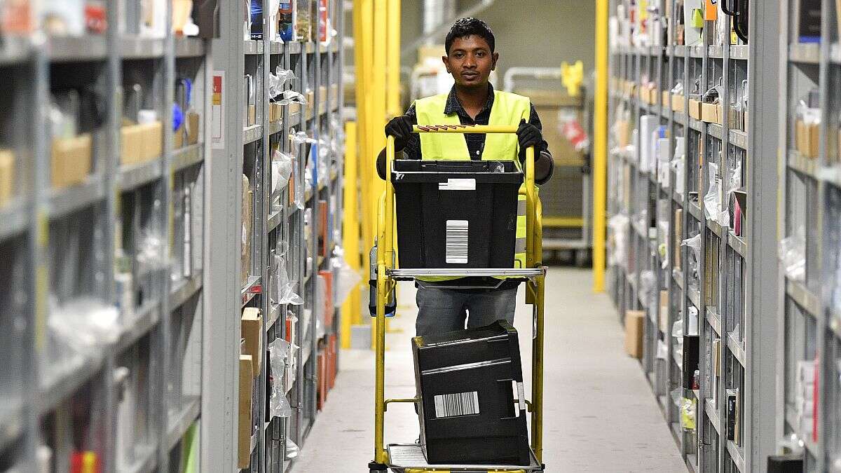 Politique de l'UE. Exclusif : les syndicats demandent des enquêtes sur la protection de la vie privée concernant les systèmes de surveillance du travail d'Amazon