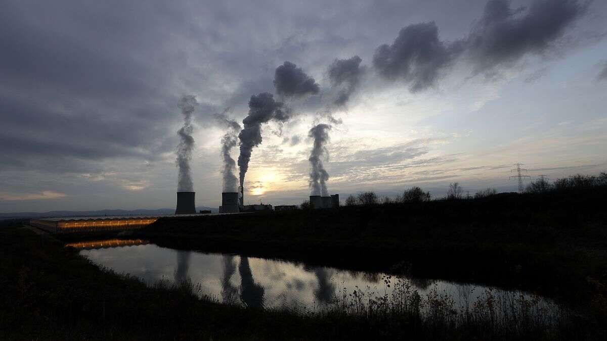 Polonia anula el permiso para extraer carbón de la mina de Turów