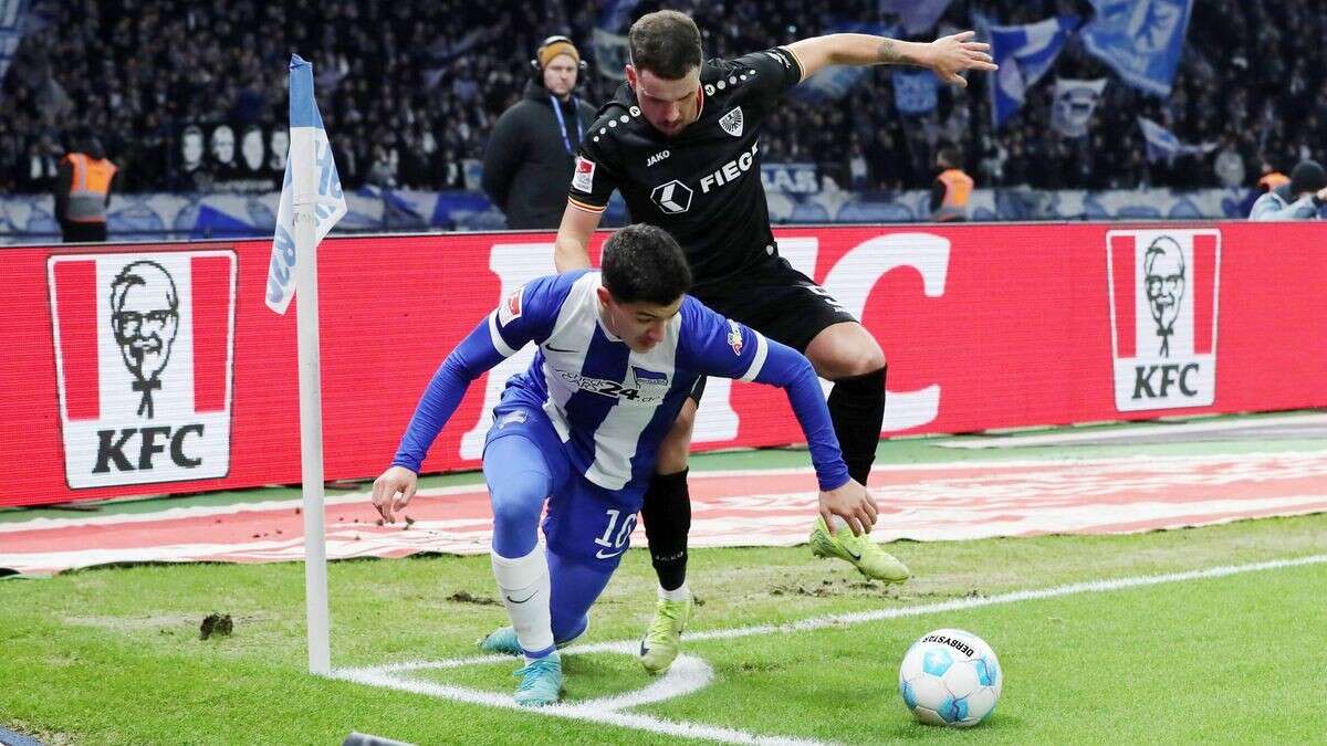 Hertha verteilt frühzeitig Geschenke und hat neue Sorgen