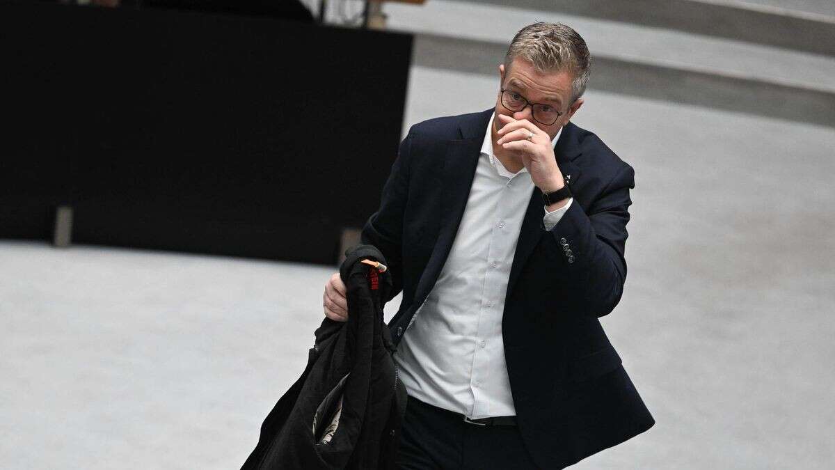 Finanzsenator Stefan Evers niedergebrüllt – Darum ging es