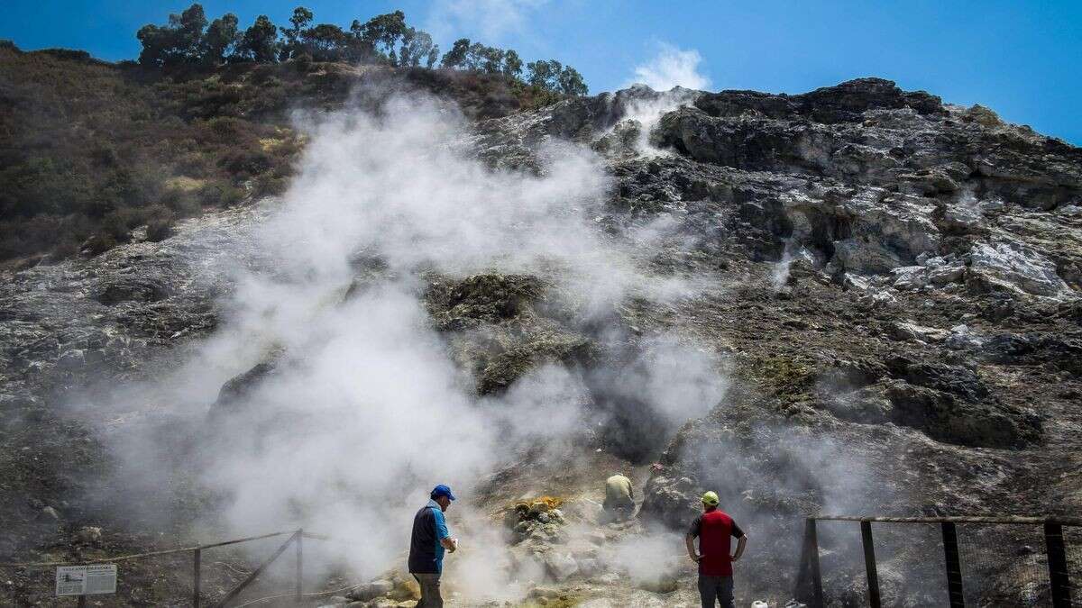 Nach Erdbebenserie: Gas-Alarm weckt neue Sorge am Supervulkan