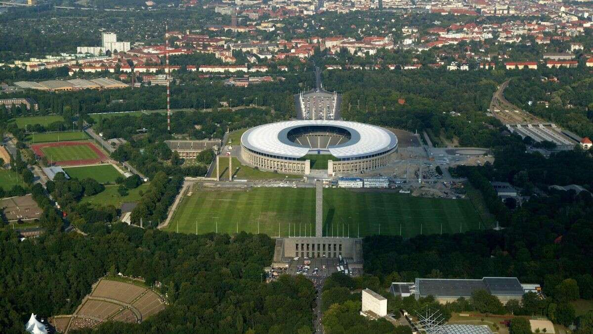 Geheimnisvolle Ruine verbirgt sich am Randes des Olympiastadions