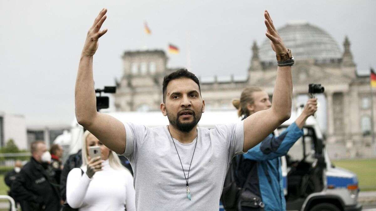 Was macht eigentlich Verschwörungsideologe Attila Hildmann?