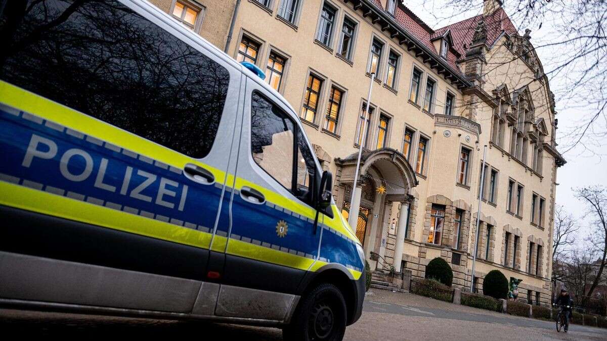 Reizgas versprüht – Erneuter Einsatz an der Bergius-Schule