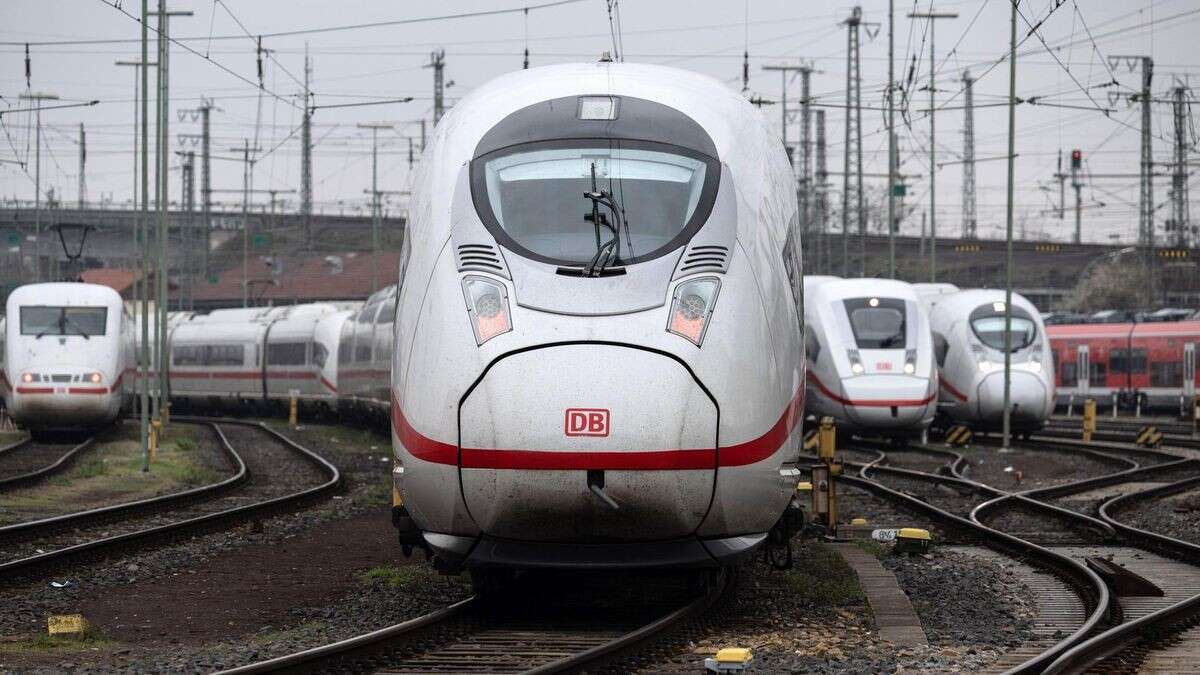 Deutsche Bahn: Zugverkehr „massiv beeinträchtigt“