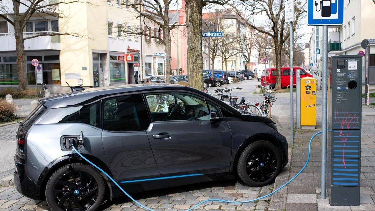 E-Auto vs. Benziner: Analyse zeigt, wie viel man wirklich spart