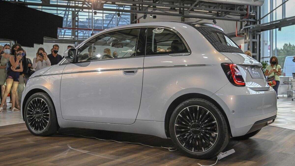 Produktion von E-Fiat gestoppt: Italien steckt in Autokrise