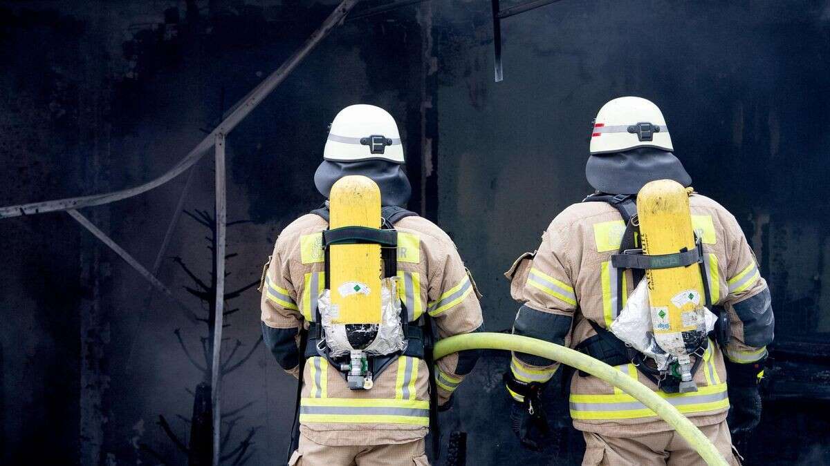 Doppel-Brand in Zehlendorfer Reihenhaus: Das vermutet die Polizei