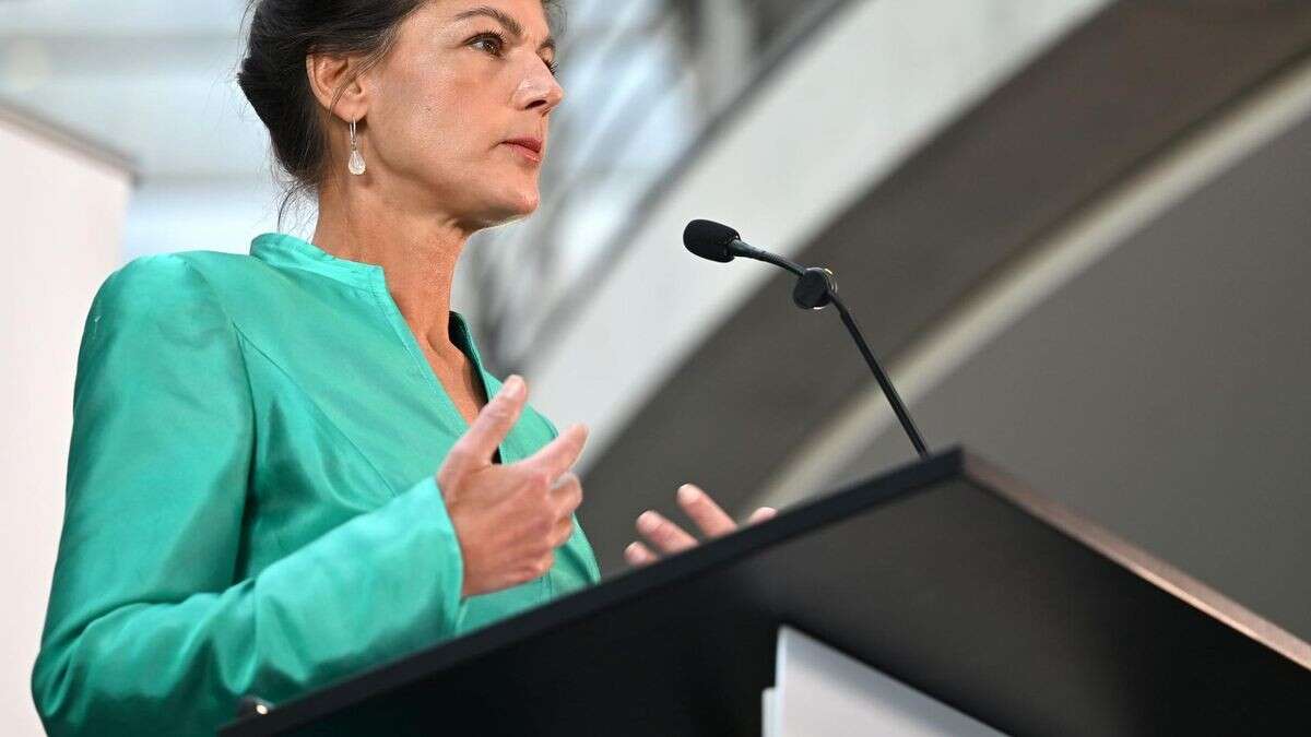 Sahra Wagenknecht: Die linke Wunderfrau hat jetzt eine Bühne