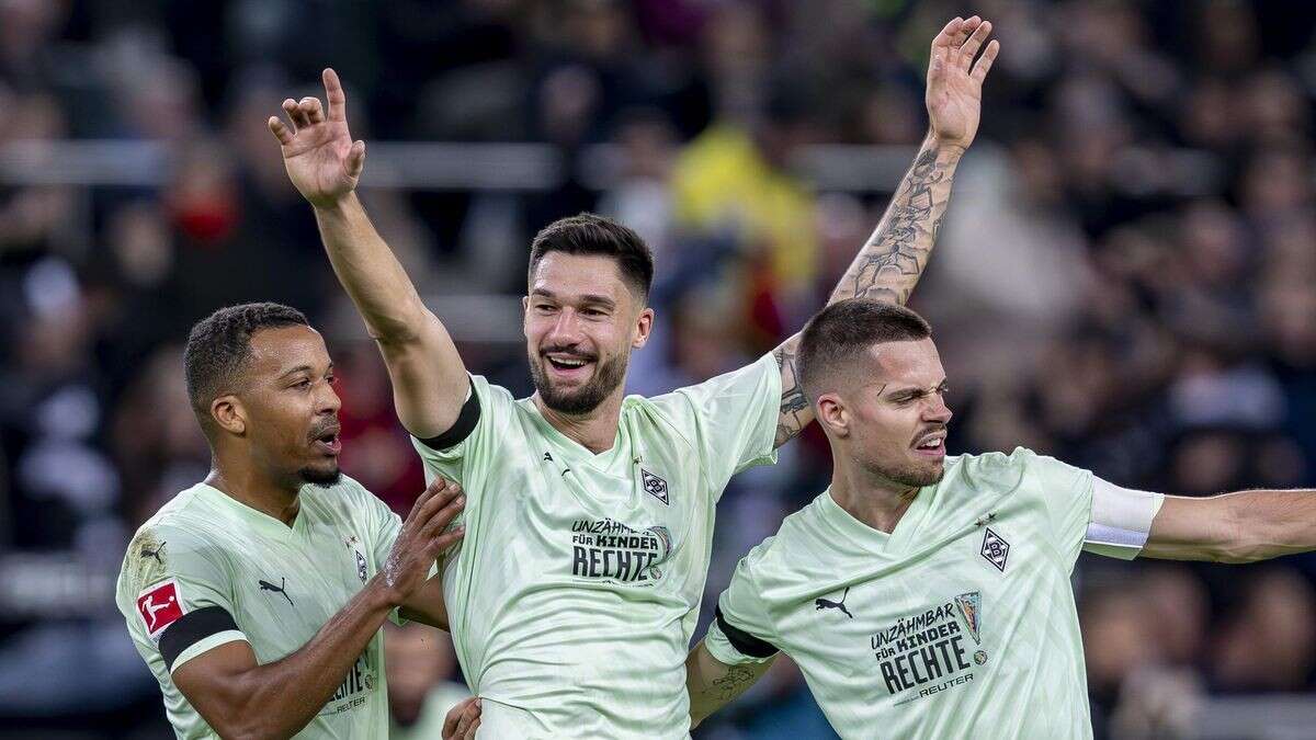 Bundesliga kompakt: Gladbach jetzt oben dabei - Kiel geht baden