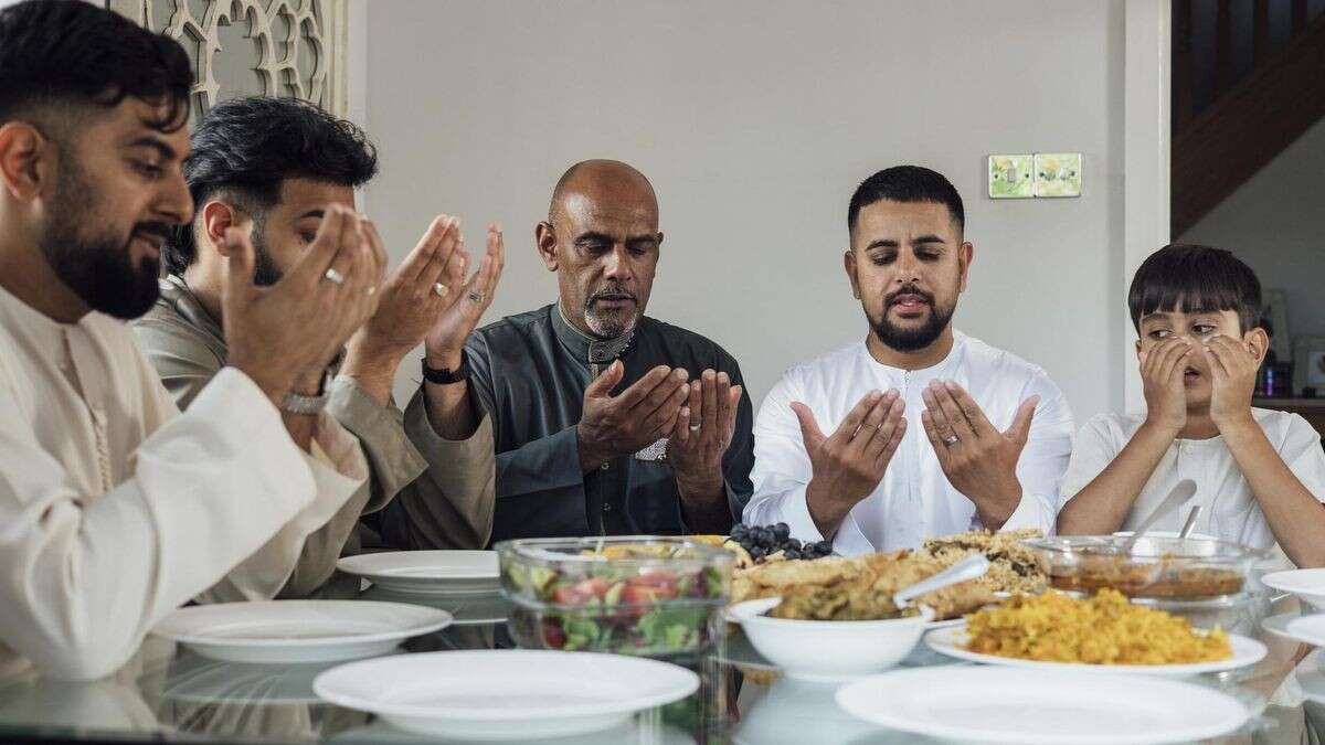 Ramadan 2025 Berlin: Iftar & Gebetszeiten im Überblick