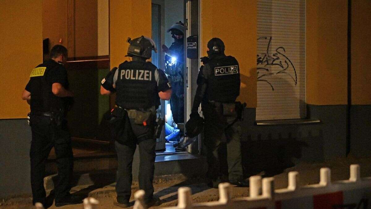 Polizeieinsatz in Neukölln – SEK stürmt Wohnung