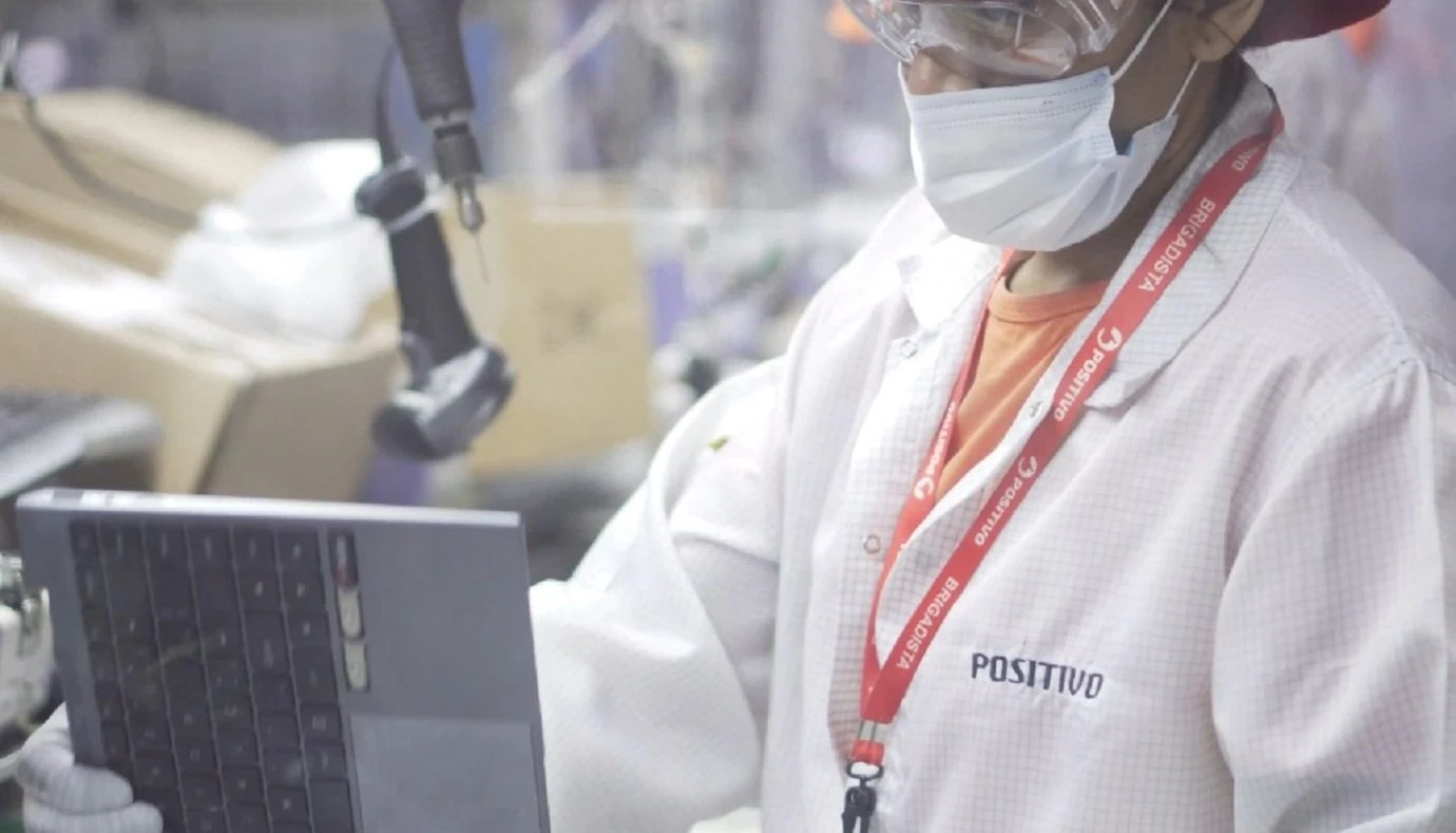 Positivo tem 80 vagas em todo o Brasil para trabalho presencial e remoto