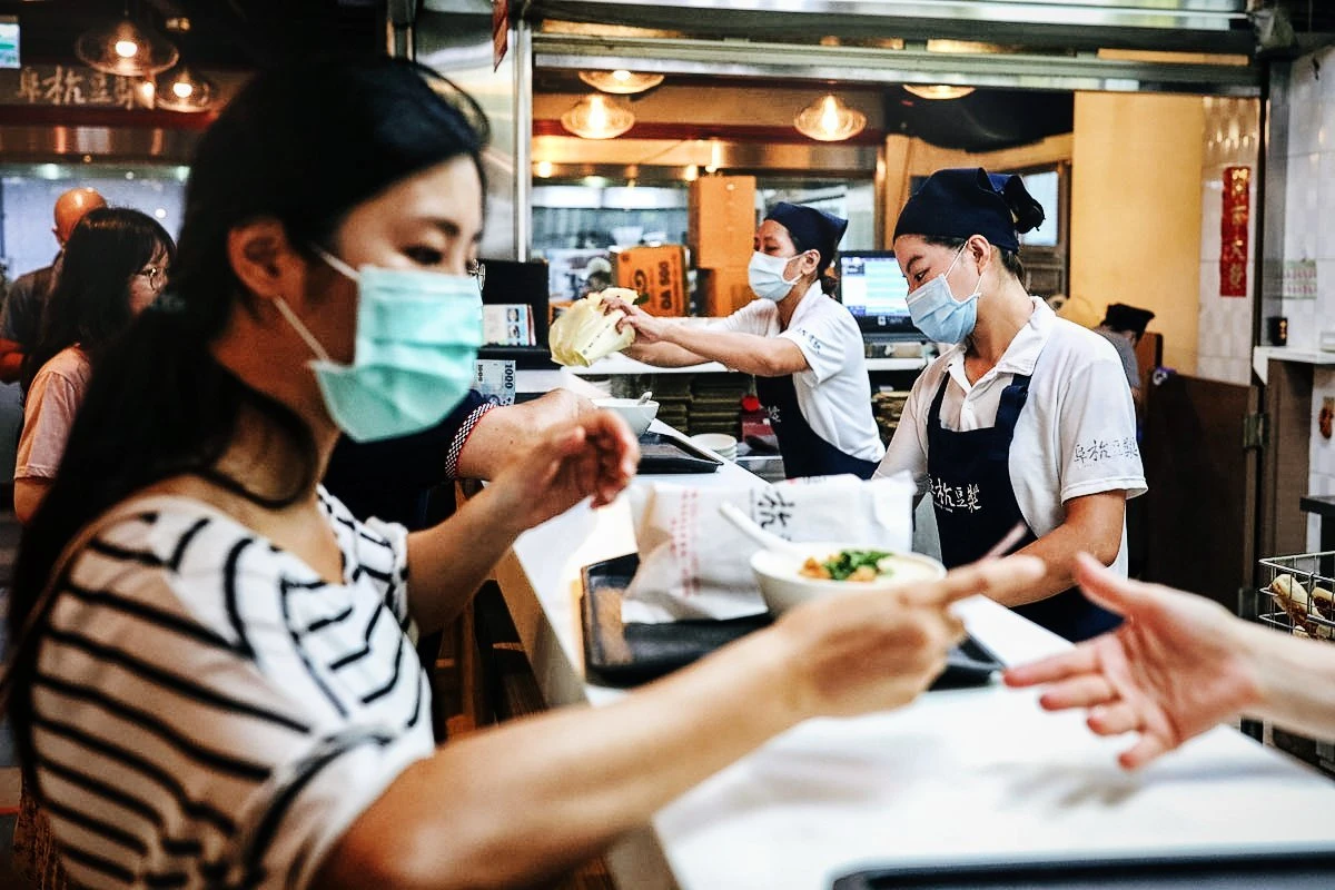 Apesar da covid, EUA abre 6,5 mil novos restaurantes em setembro