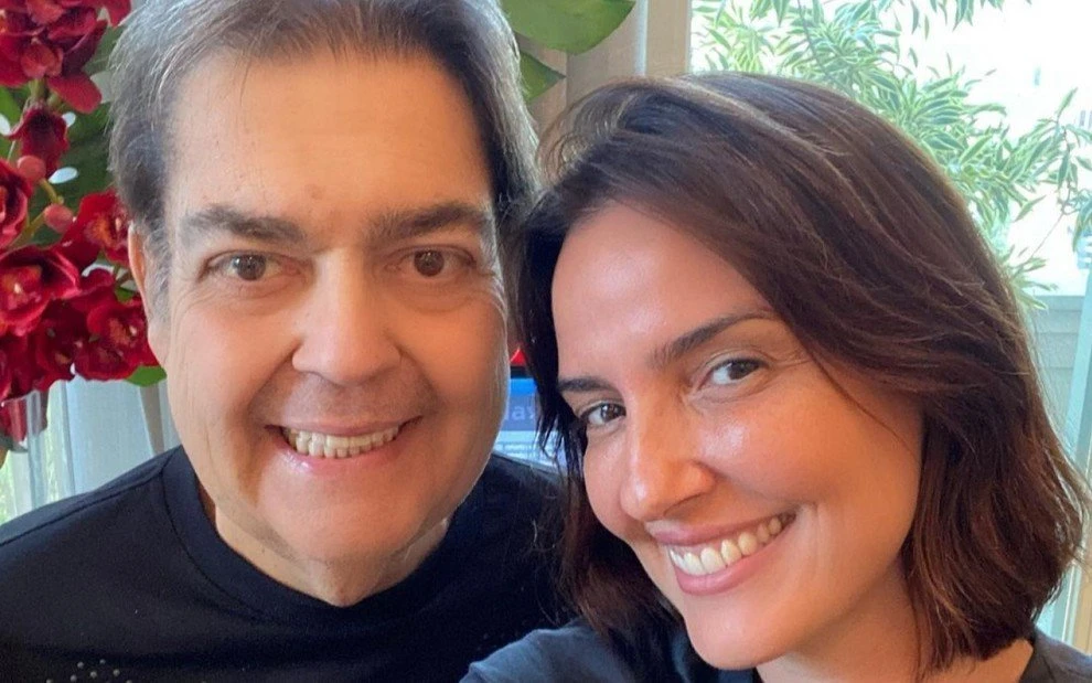 Mulher de Fausto Silva é demitida da Globo após fim do programa