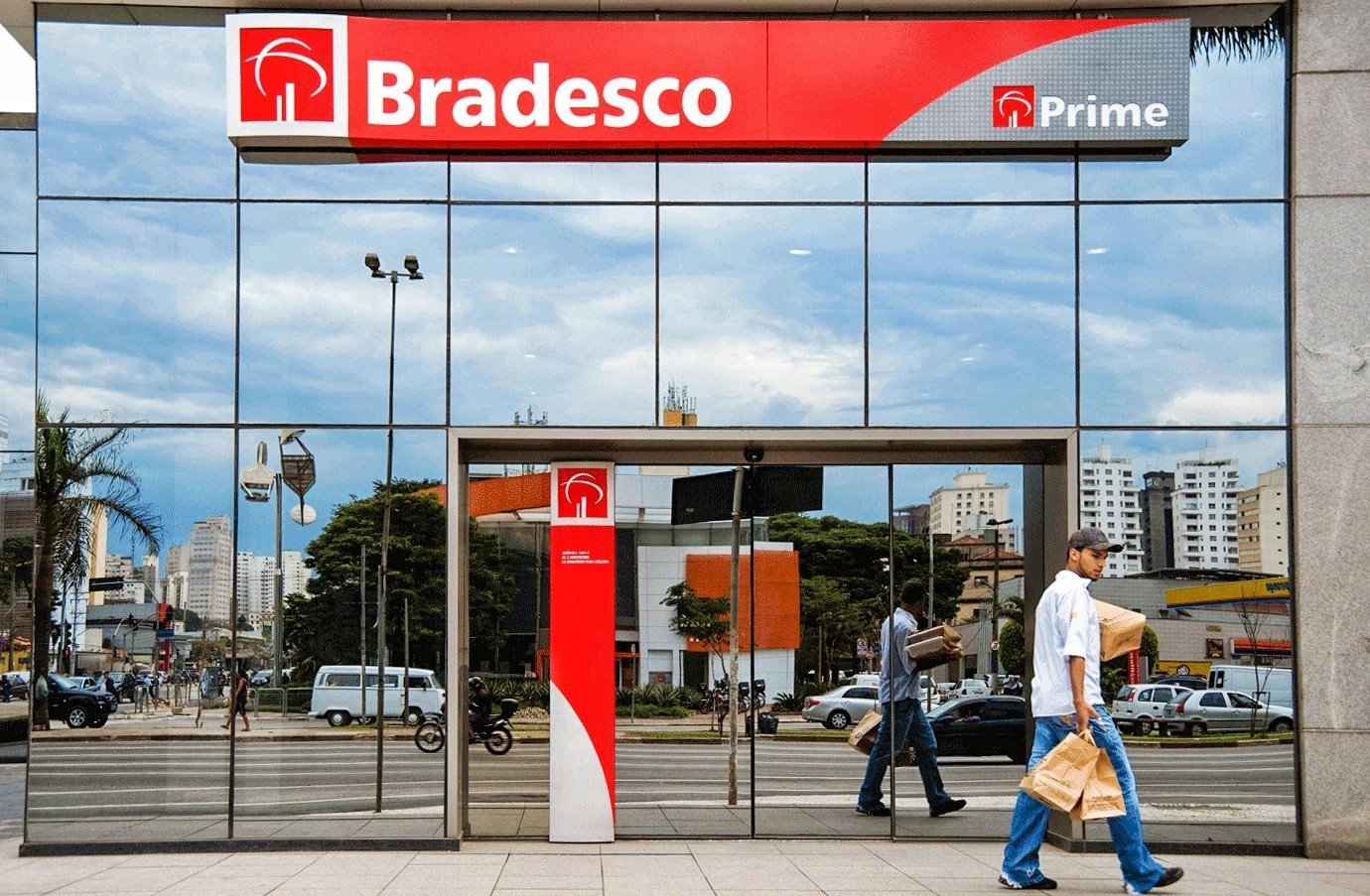 Lucro do Bradesco cresce 30% e chega a 5 bilhões no 3º trimestre