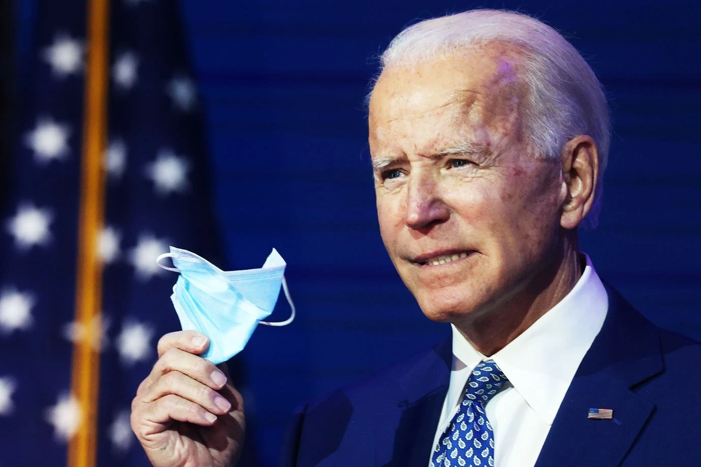 Atraso na transição pode causar mais mortes, diz Biden