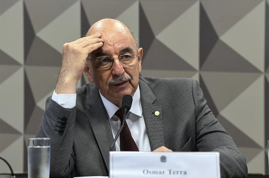 CPI da Covid ouve ex-ministro Osmar Terra nesta terça-feira