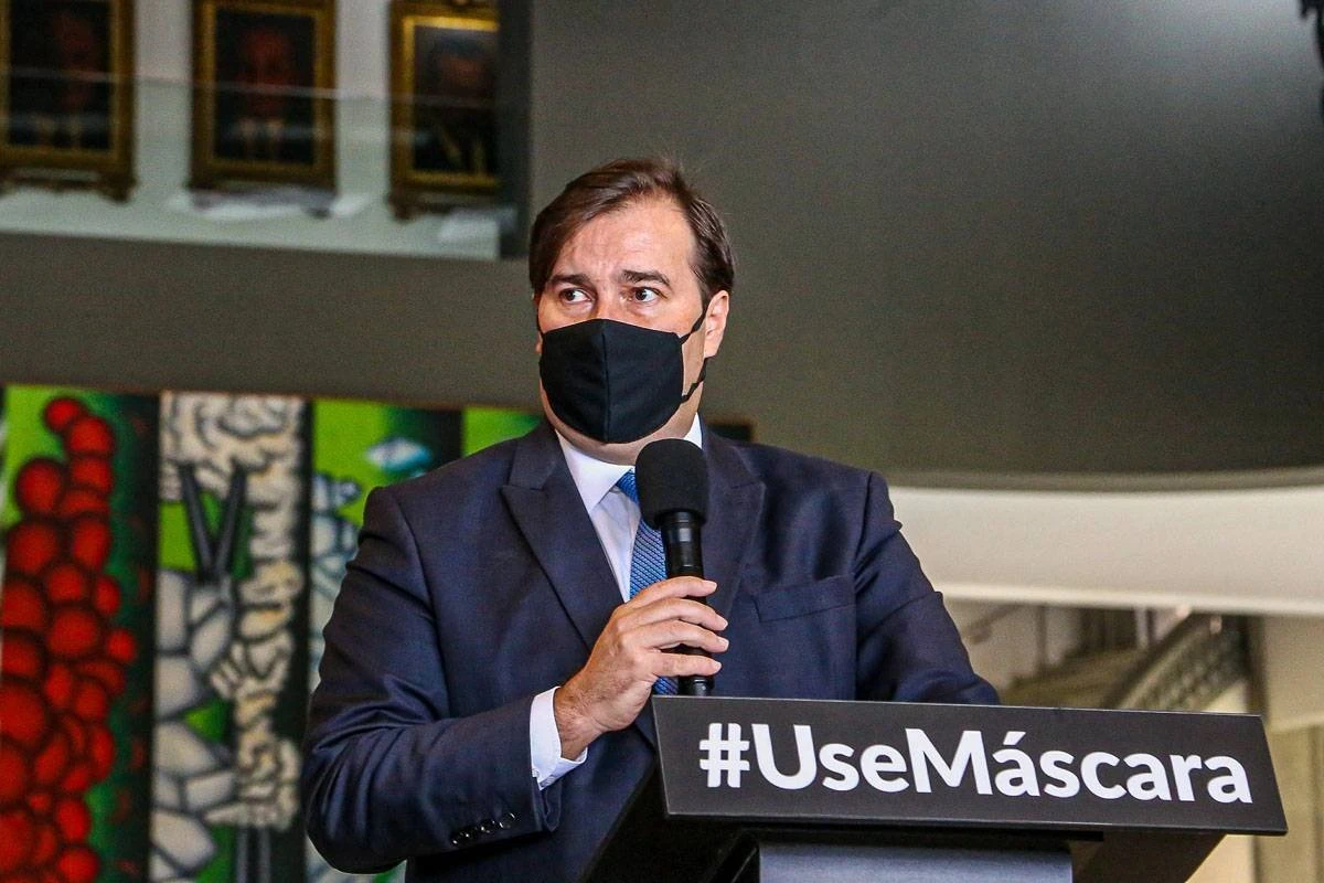 Maia sobre vacina: “Não podemos deixar um vácuo para que o Supremo decida”