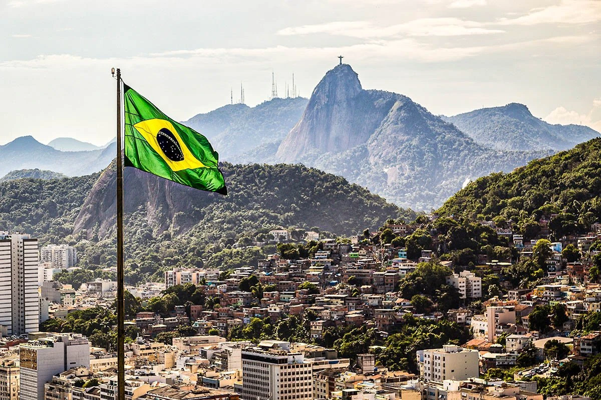 BC aumenta projeção de PIB e espera inflação acima da meta em 2021