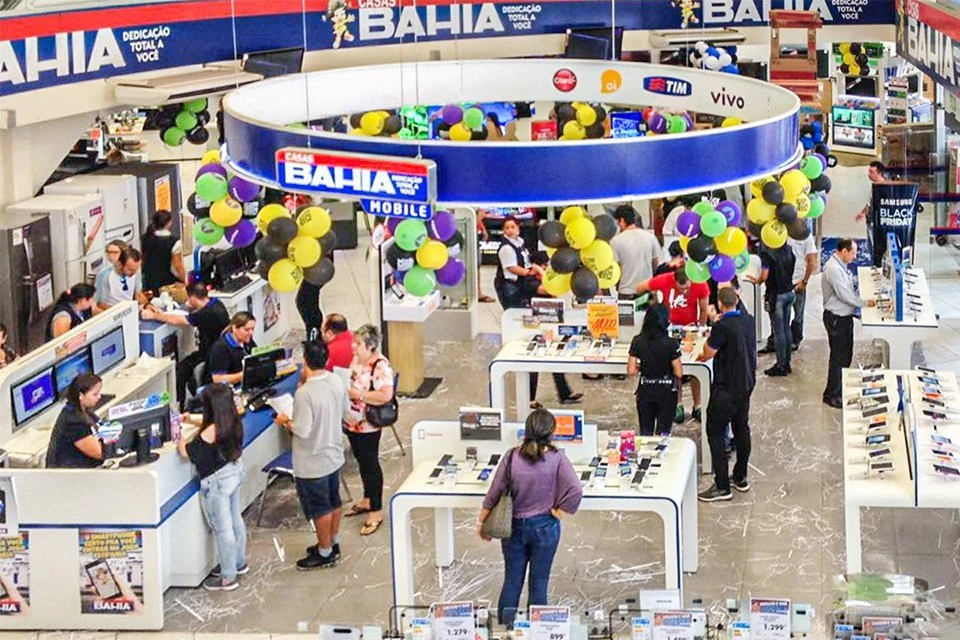No radar: rali da vacina, vendas no varejo e o que mais move o mercado