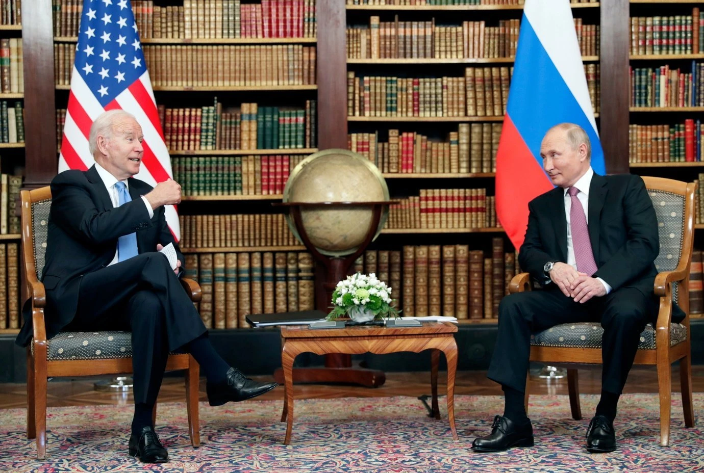 Putin critica violência armada nos EUA: 