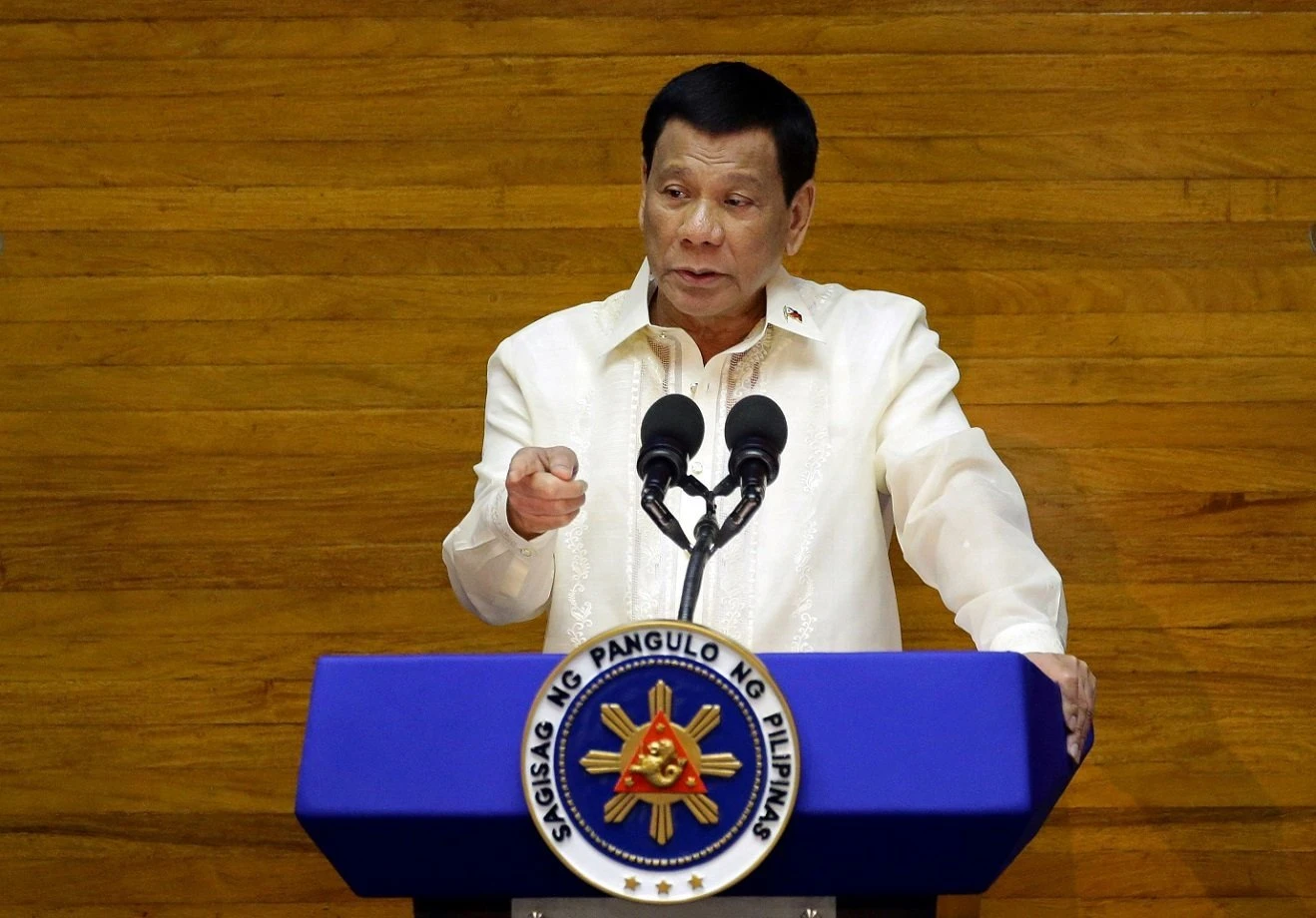 Presidente das Filipinas ameaça prender quem recusar vacina contra covid