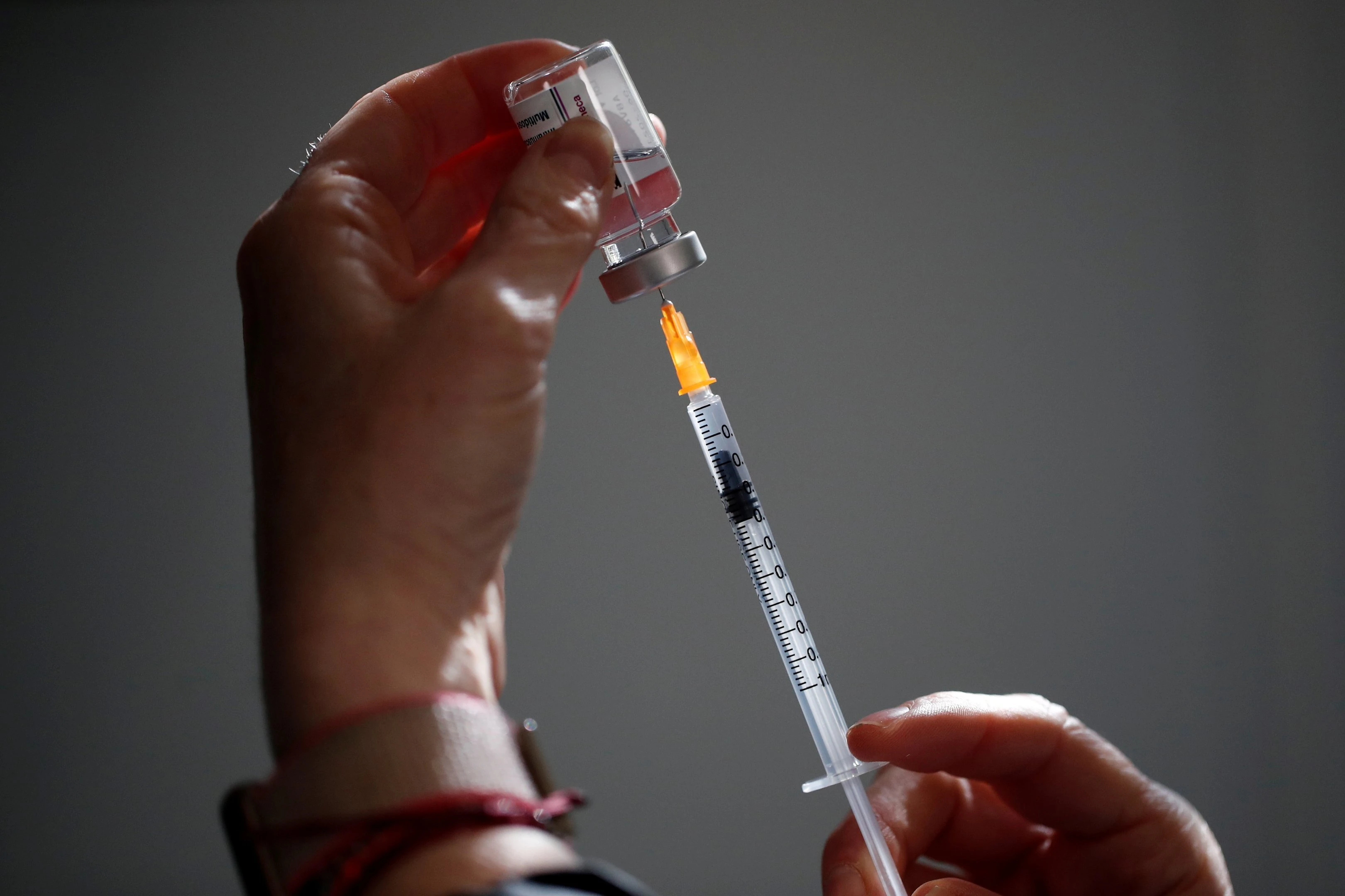 Argentina: uma dose de AstraZeneca ou Sputnik reduz mortalidade em até 80%