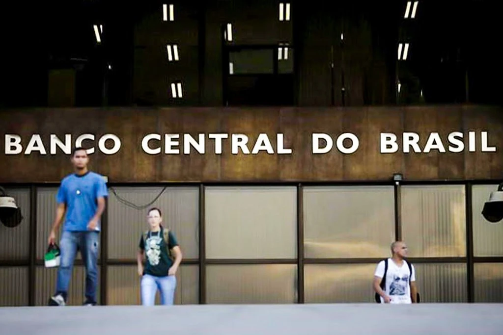Ata do Copom abre espaço para Selic subir a 5,25% em agosto